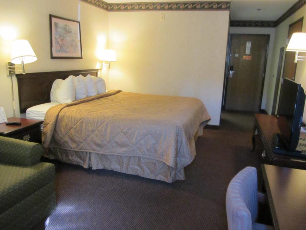 Econo & Hotel